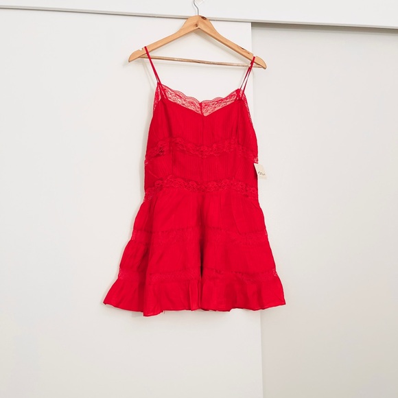 Free People Dresses & Skirts - NWT Free People Somebody To Love Lace Mini Dress Size XS